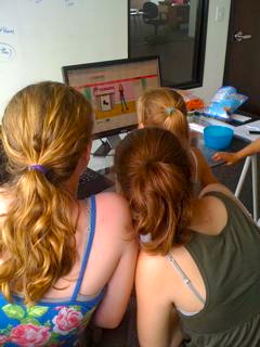 FAB Group in the FashionPlaytes Office!