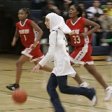 Web uploads 2fd432244d 591b 4627 a574 3a7a3c827273 2fmore muslim girls play sports while wearing scarf long pants 3