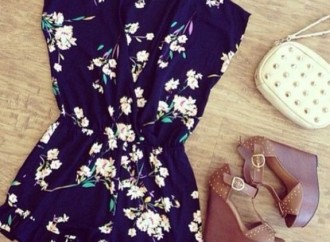 lo8e0t-l-610x610-dress-playsuit-summer+dress-summer-teenagers-boho-bohemian-vintage-pinterest-polyvore+clothes-clothes-flowers-flowy-shoes-sandals-brown+high+heels-outfits-cute-romantic